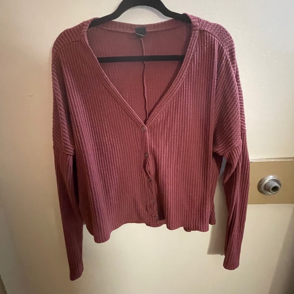 Waffle knit top! - Picture 2 of 4
